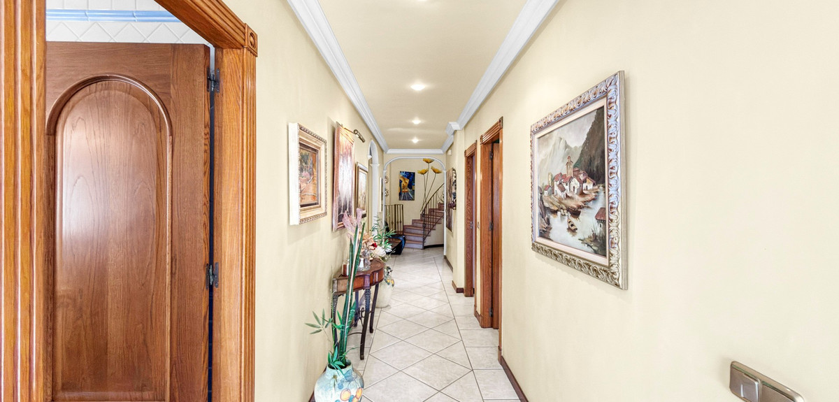 5 Bed Townhouse for sale in Torrevieja Costa Blanca, Alicante, Spain