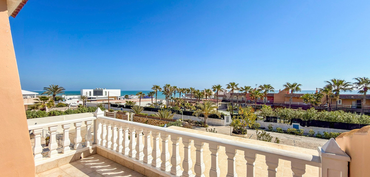 5 Bed Townhouse for sale in Torrevieja Costa Blanca, Alicante, Spain