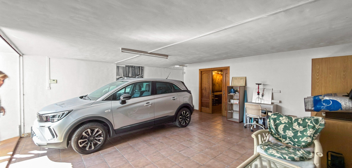 5 Bed Townhouse for sale in Torrevieja Costa Blanca, Alicante, Spain