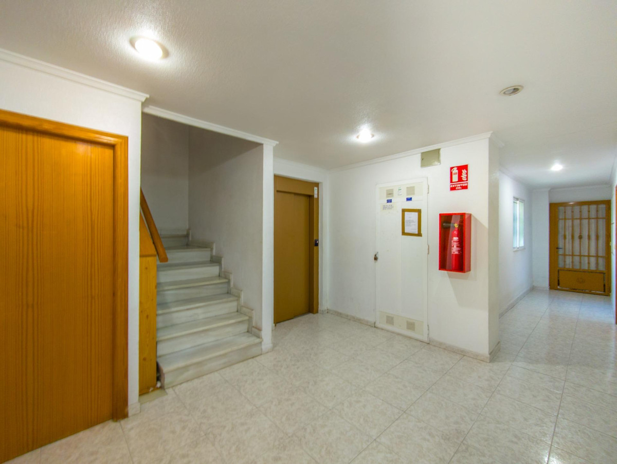 Se vende Apartamento Planta Media de 2 dormitorios en Costa Blanca, Alicante, España
