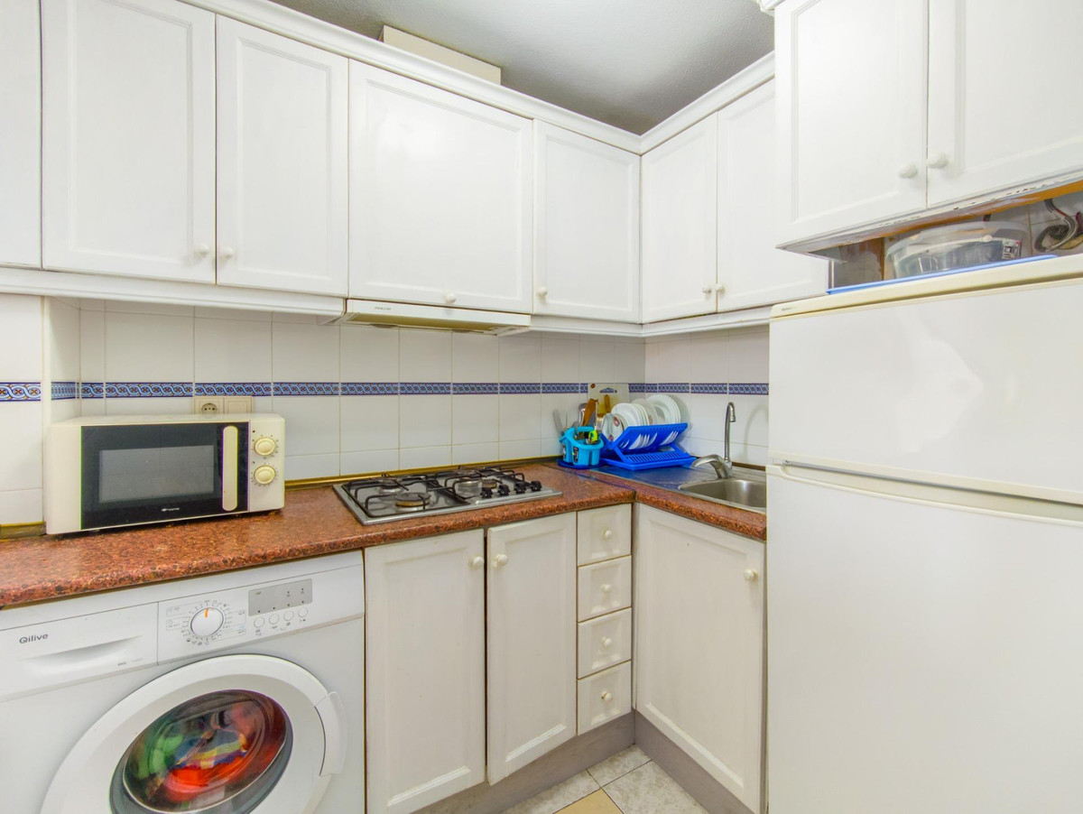 Se vende Apartamento Planta Media de 2 dormitorios en Costa Blanca, Alicante, España