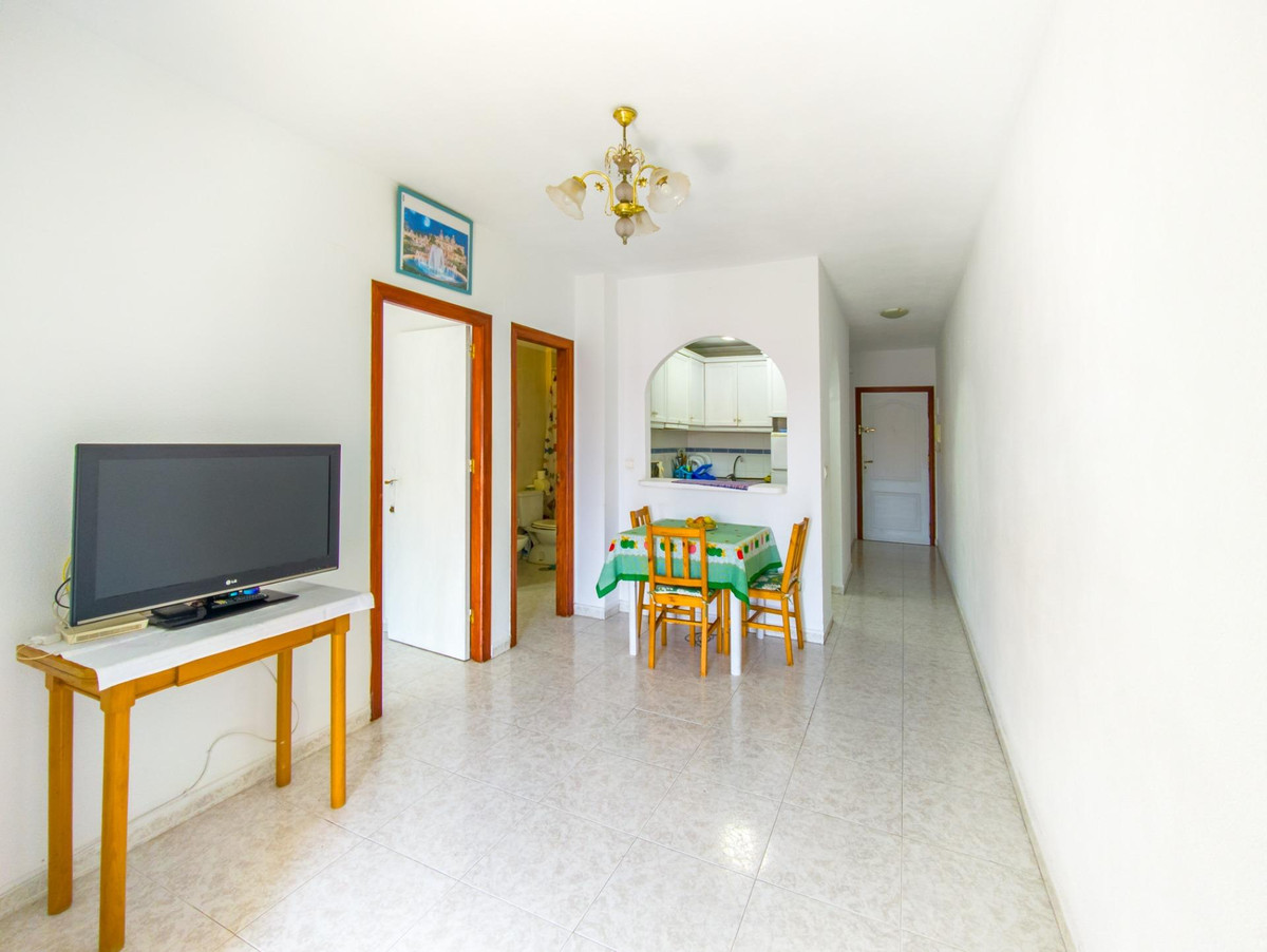 Se vende Apartamento Planta Media de 2 dormitorios en Costa Blanca, Alicante, España