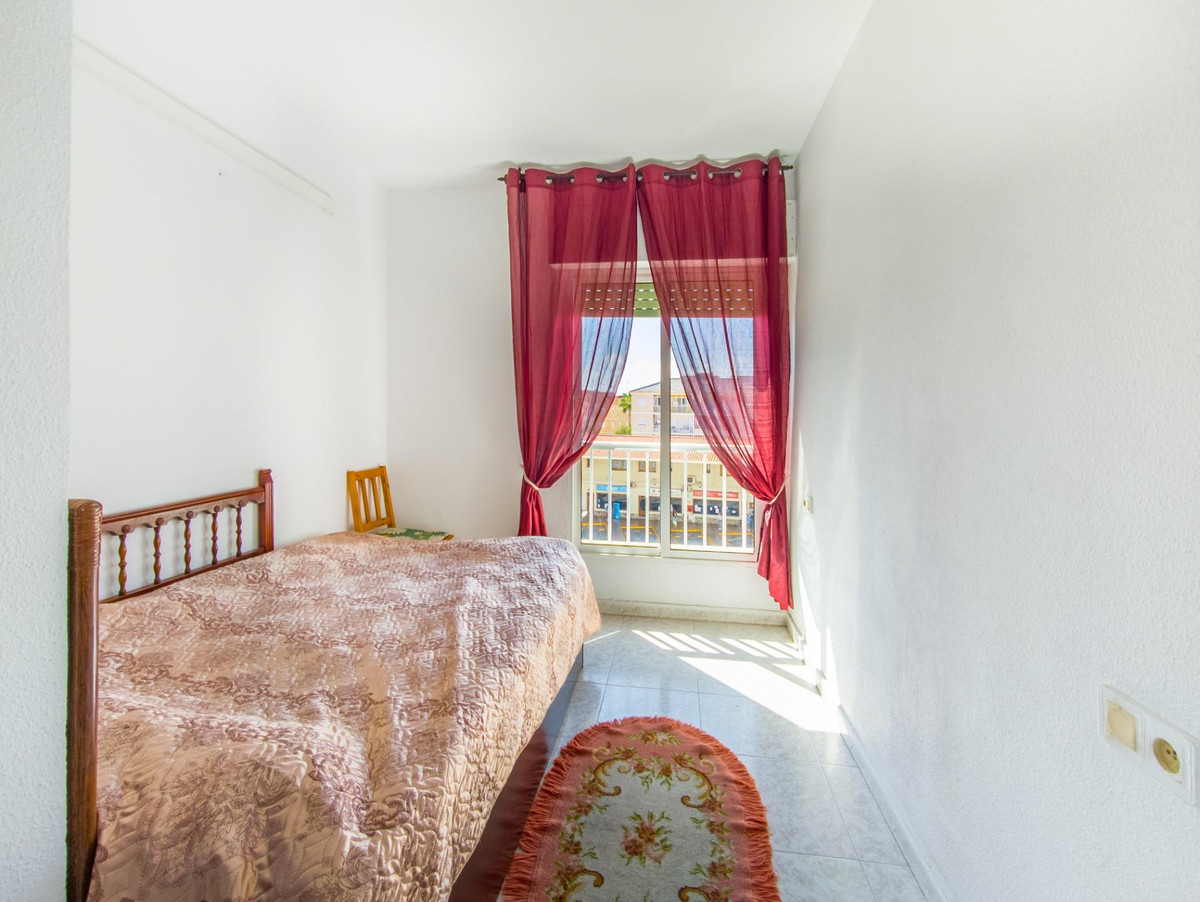 Se vende Apartamento Planta Media de 2 dormitorios en Costa Blanca, Alicante, España