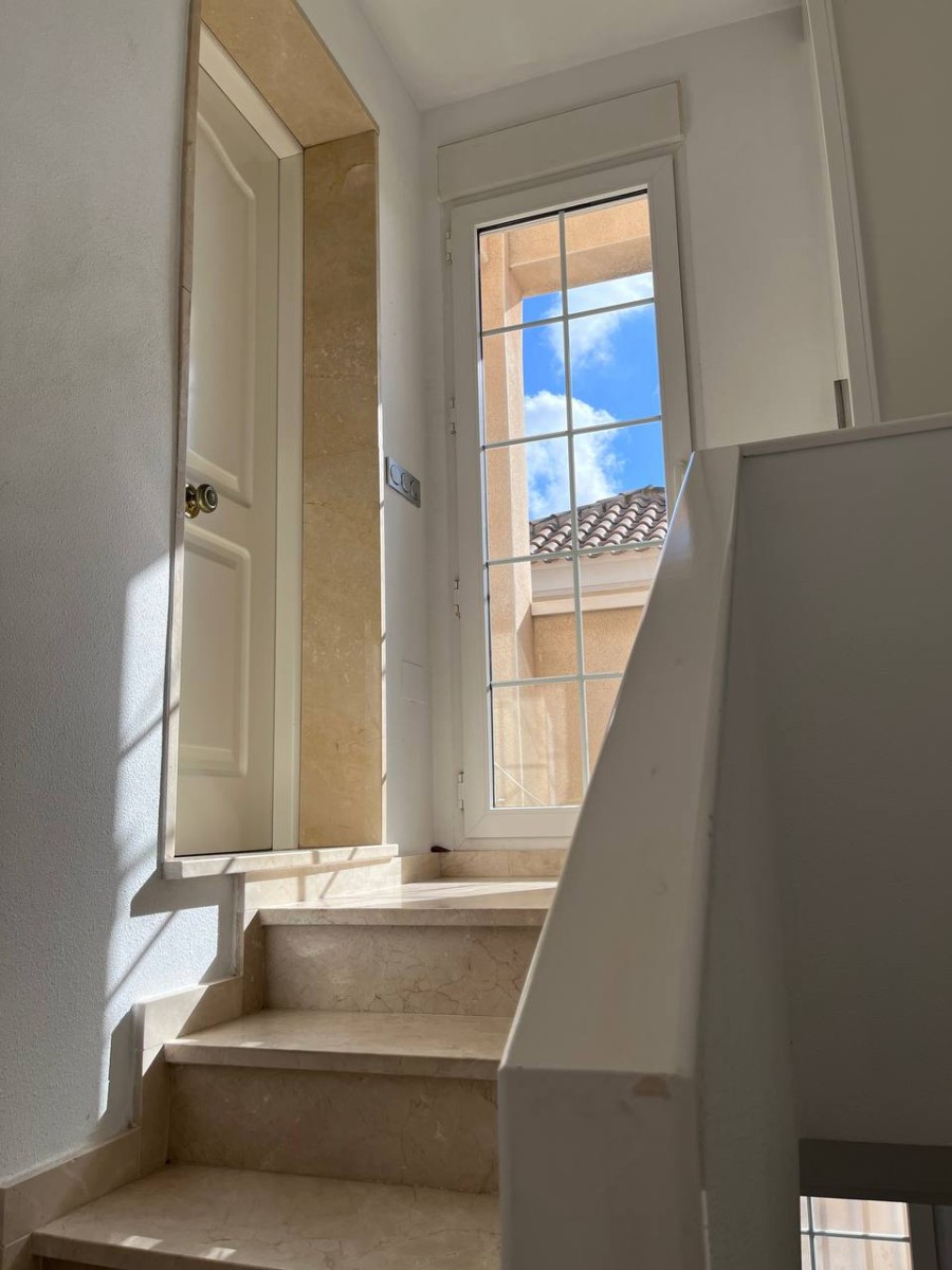 3 Bed Townhouse for sale in Urbanización El Raso Costa Blanca, Alicante, Spain