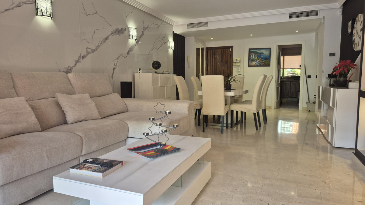 Se vende Apartamento Planta Baja de 2 dormitorios en Costa Del Sol, Málaga, España