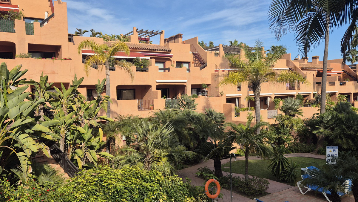 Se vende Apartamento Planta Baja de 2 dormitorios en Costa Del Sol, Málaga, España