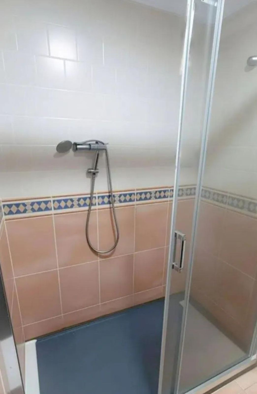 3 Bed Apartment for sale in Estepona Costa Del Sol, Málaga, Spain