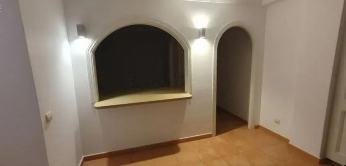 3 Bed Apartment for sale in Estepona Costa Del Sol, Málaga, Spain