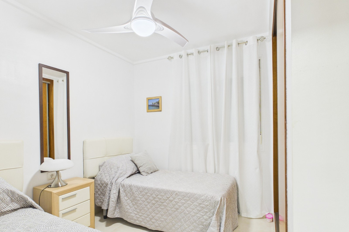 Se vende Apartamento Planta Media de 3 dormitorios en Costa Calida, Murcia, España