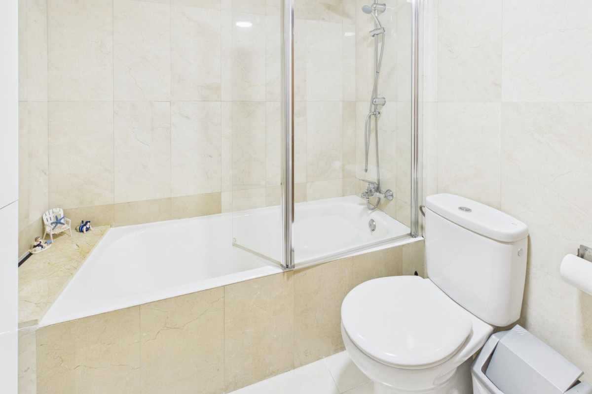 Se vende Apartamento Planta Media de 3 dormitorios en Costa Calida, Murcia, España