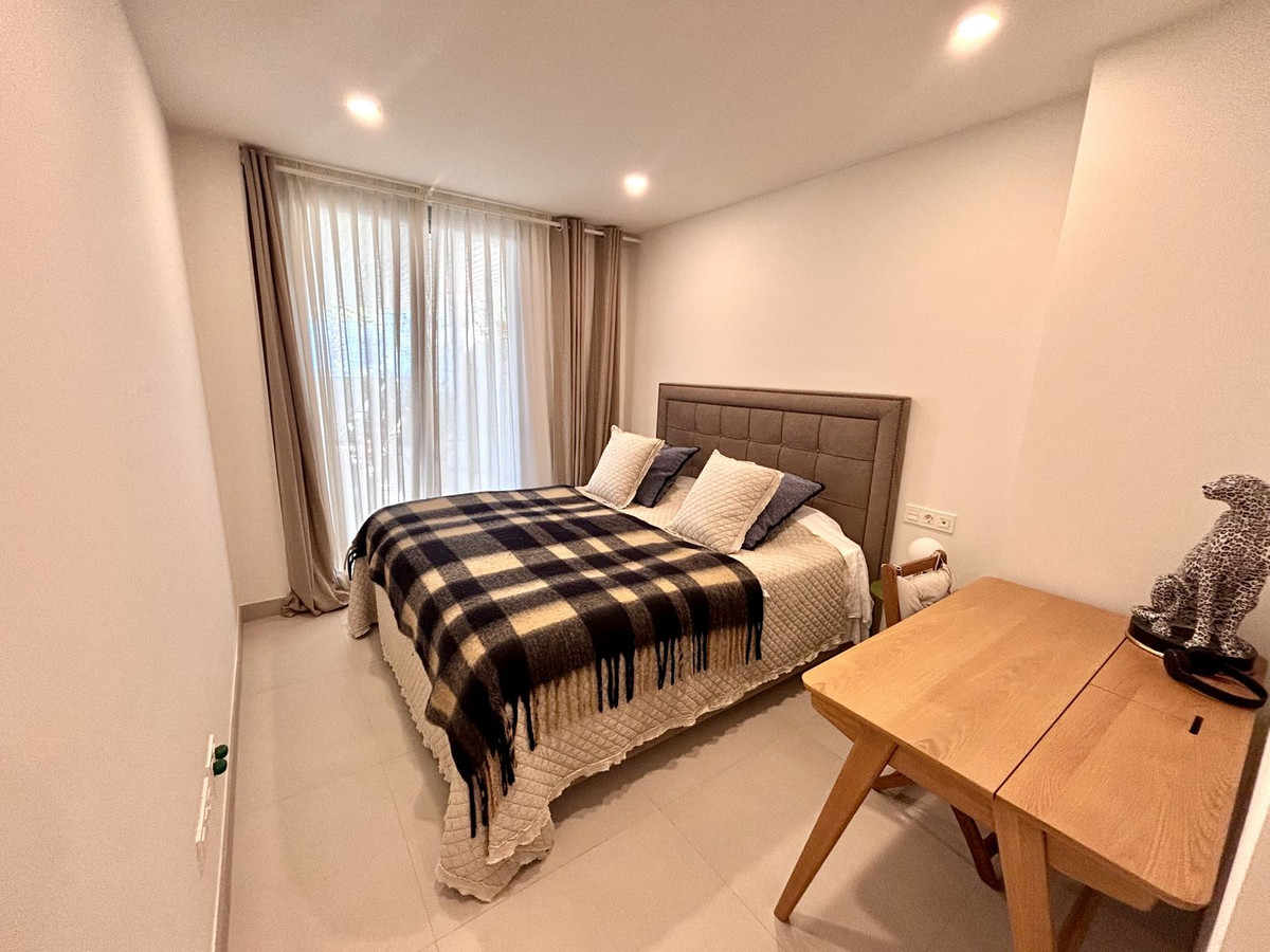 3 Bed Apartment for sale in Calanova Golf Costa Del Sol, Málaga, Spain