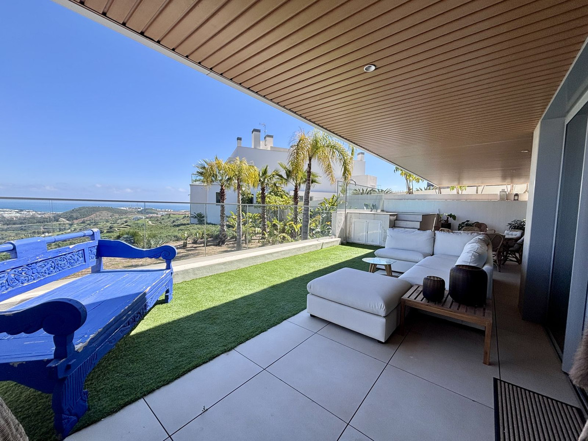 3 Bed Apartment for sale in Calanova Golf Costa Del Sol, Málaga, Spain