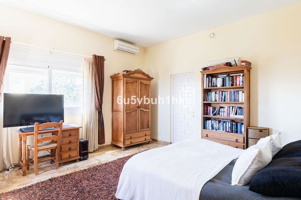 Se vende Villa - Chalet de 4 dormitorios en Costa Del Sol, Málaga, España