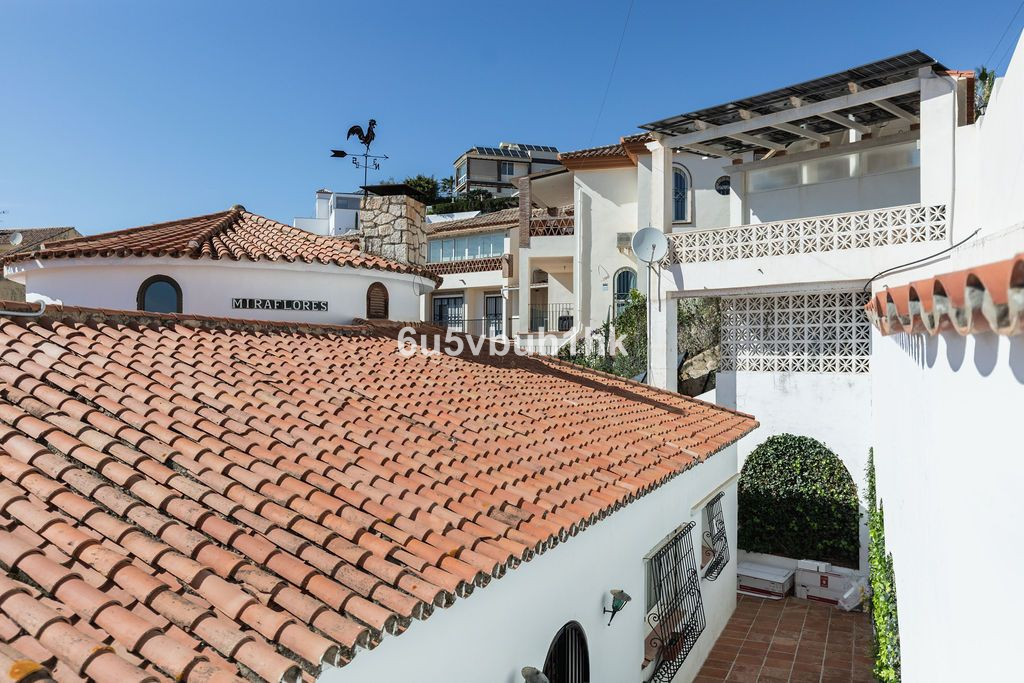 Se vende Villa - Chalet de 4 dormitorios en Costa Del Sol, Málaga, España