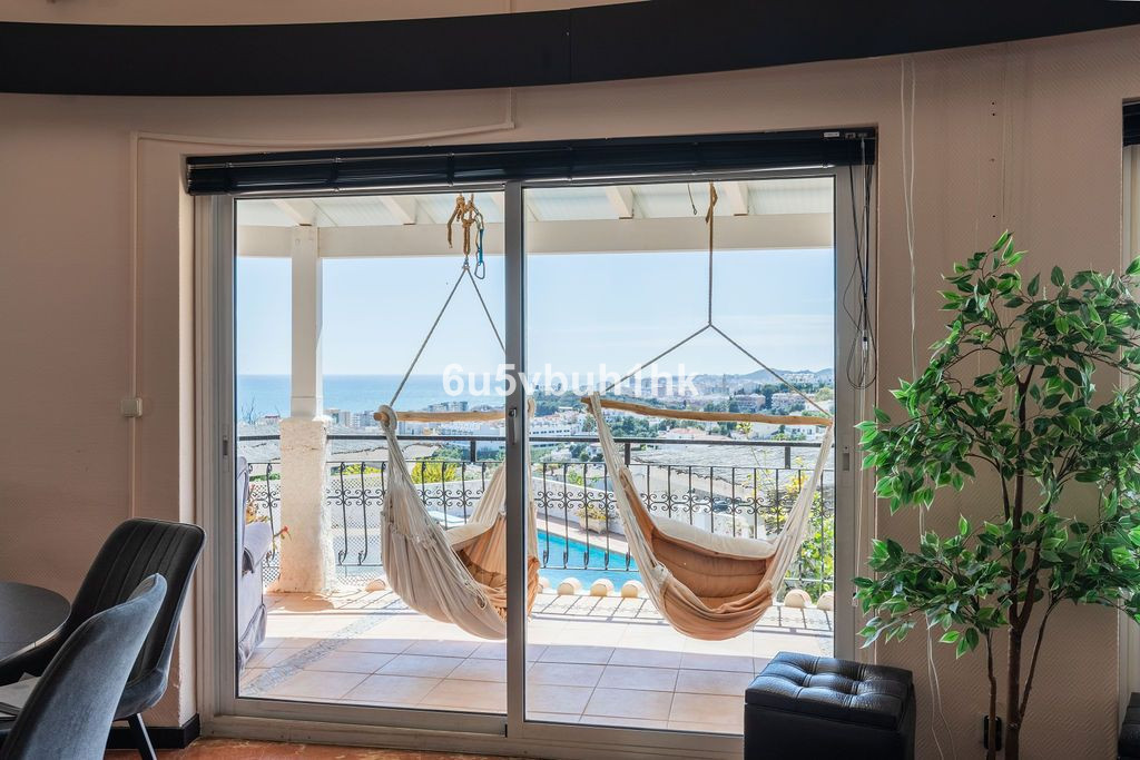 Se vende Villa - Chalet de 4 dormitorios en Costa Del Sol, Málaga, España