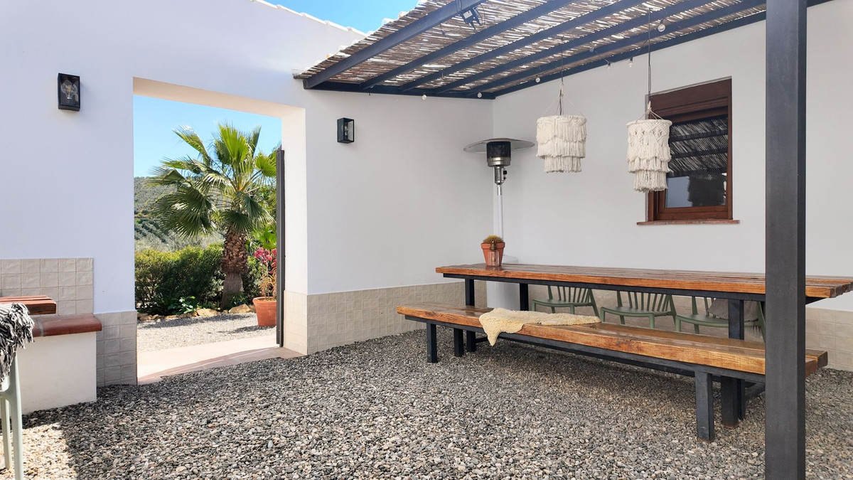 8 Bed Townhouse for sale in Alora Costa Del Sol, Málaga, Spain