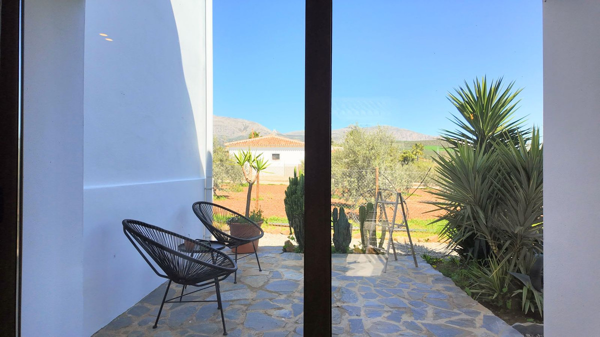 8 Bed Townhouse for sale in Alora Costa Del Sol, Málaga, Spain