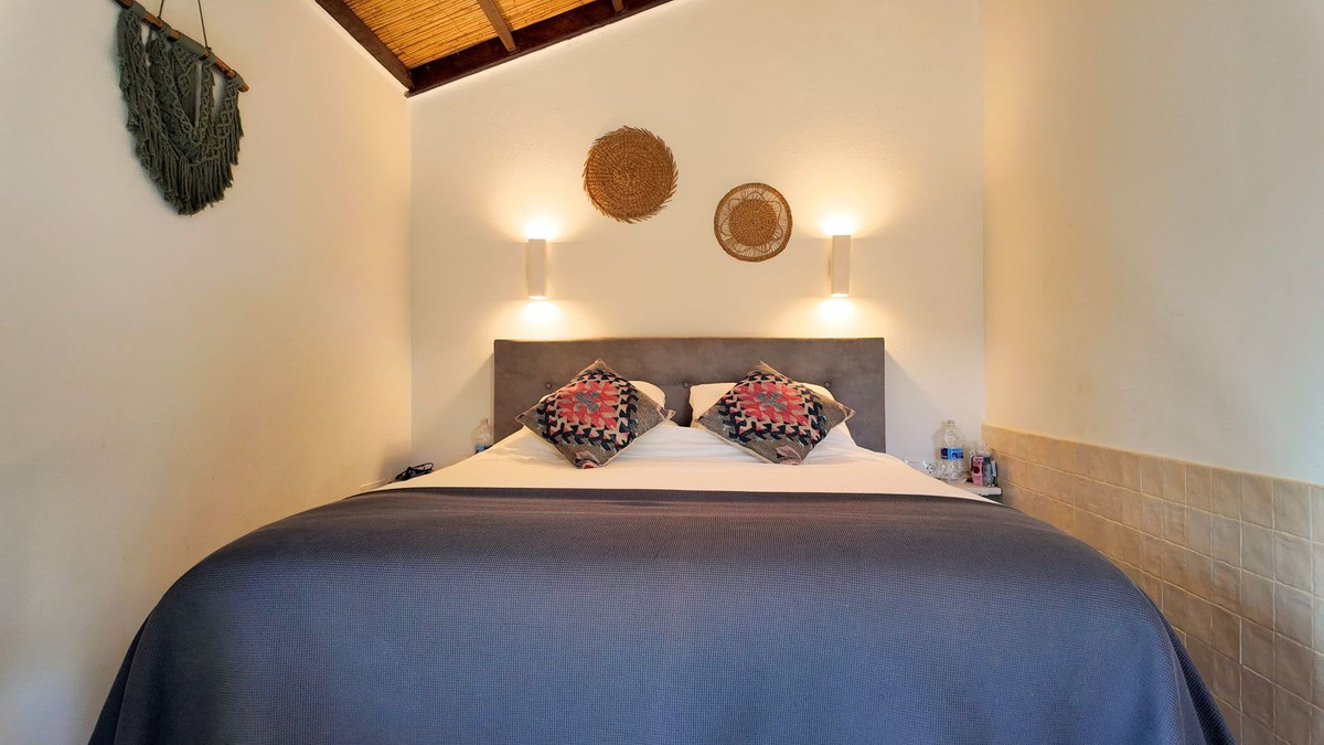 8 Bed Townhouse for sale in Alora Costa Del Sol, Málaga, Spain