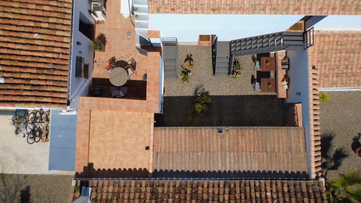 8 Bed Townhouse for sale in Alora Costa Del Sol, Málaga, Spain