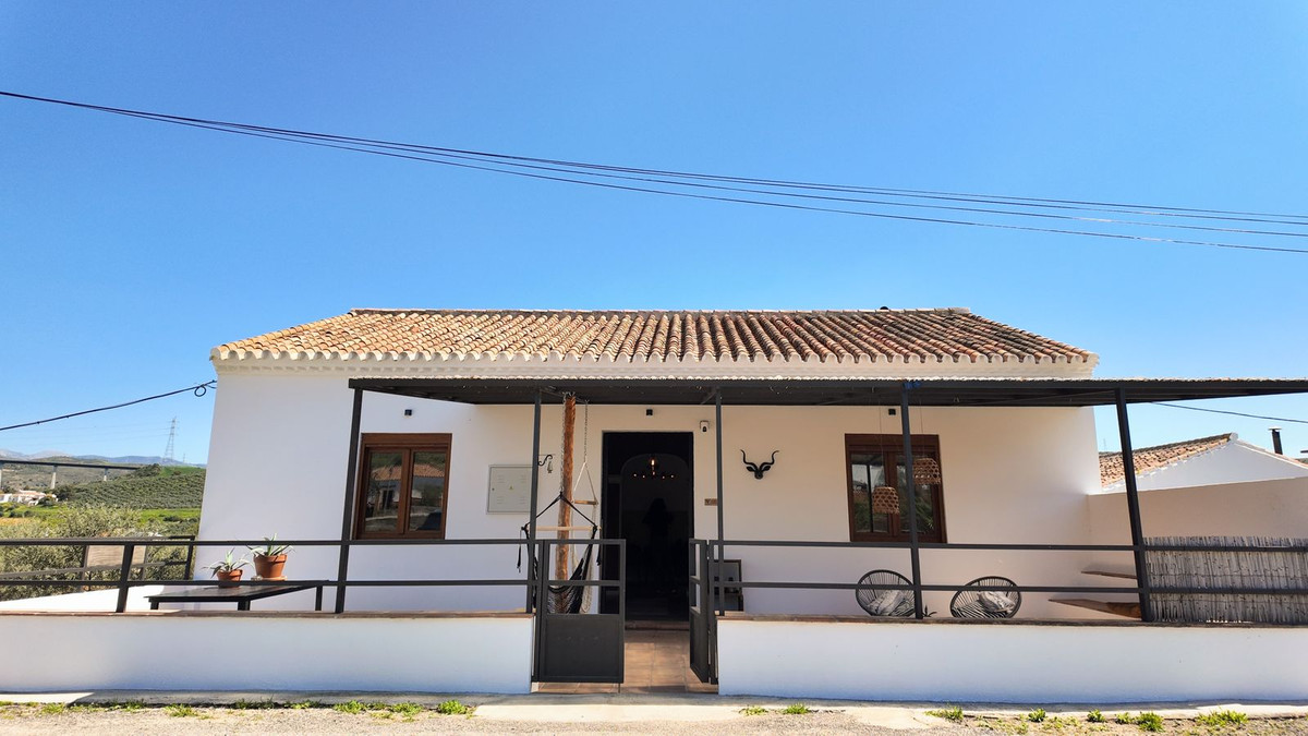 8 Bed Townhouse for sale in Alora Costa Del Sol, Málaga, Spain