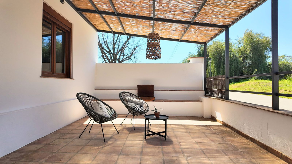 8 Bed Townhouse for sale in Alora Costa Del Sol, Málaga, Spain