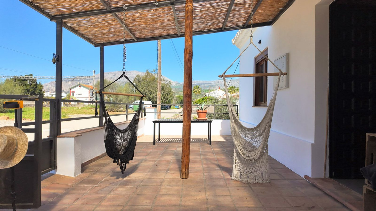8 Bed Townhouse for sale in Alora Costa Del Sol, Málaga, Spain