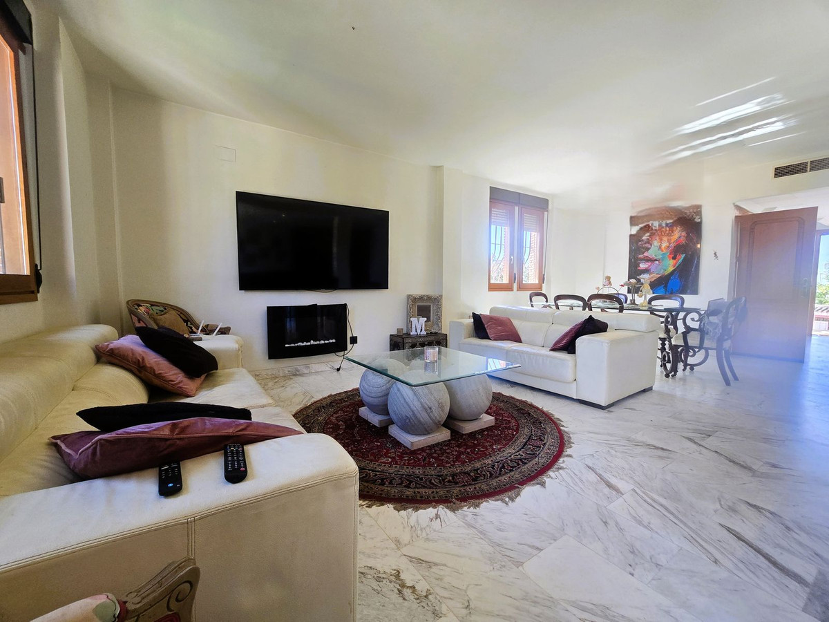 4 Bed Townhouse for sale in Calahonda Costa Del Sol, Málaga, Spain