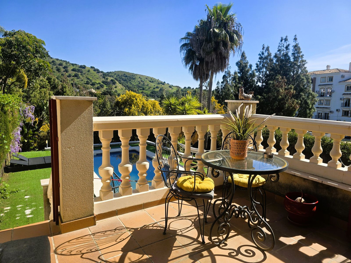4 Bed Townhouse for sale in Calahonda Costa Del Sol, Málaga, Spain