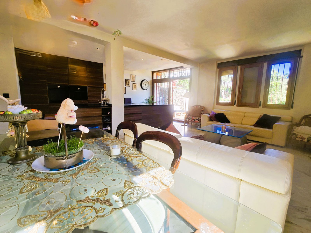 4 Bed Townhouse for sale in Calahonda Costa Del Sol, Málaga, Spain