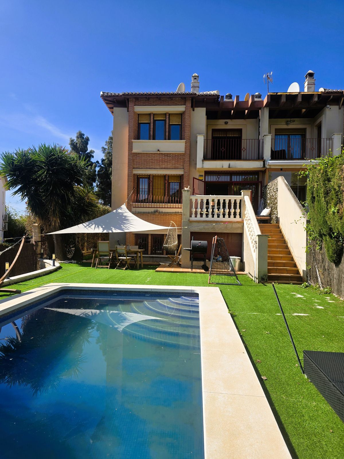 4 Bed Townhouse for sale in Calahonda Costa Del Sol, Málaga, Spain