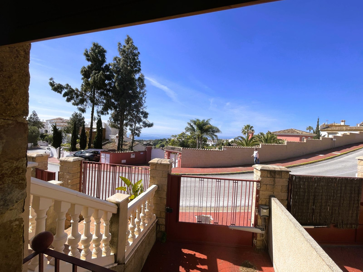 4 Bed Townhouse for sale in Calahonda Costa Del Sol, Málaga, Spain