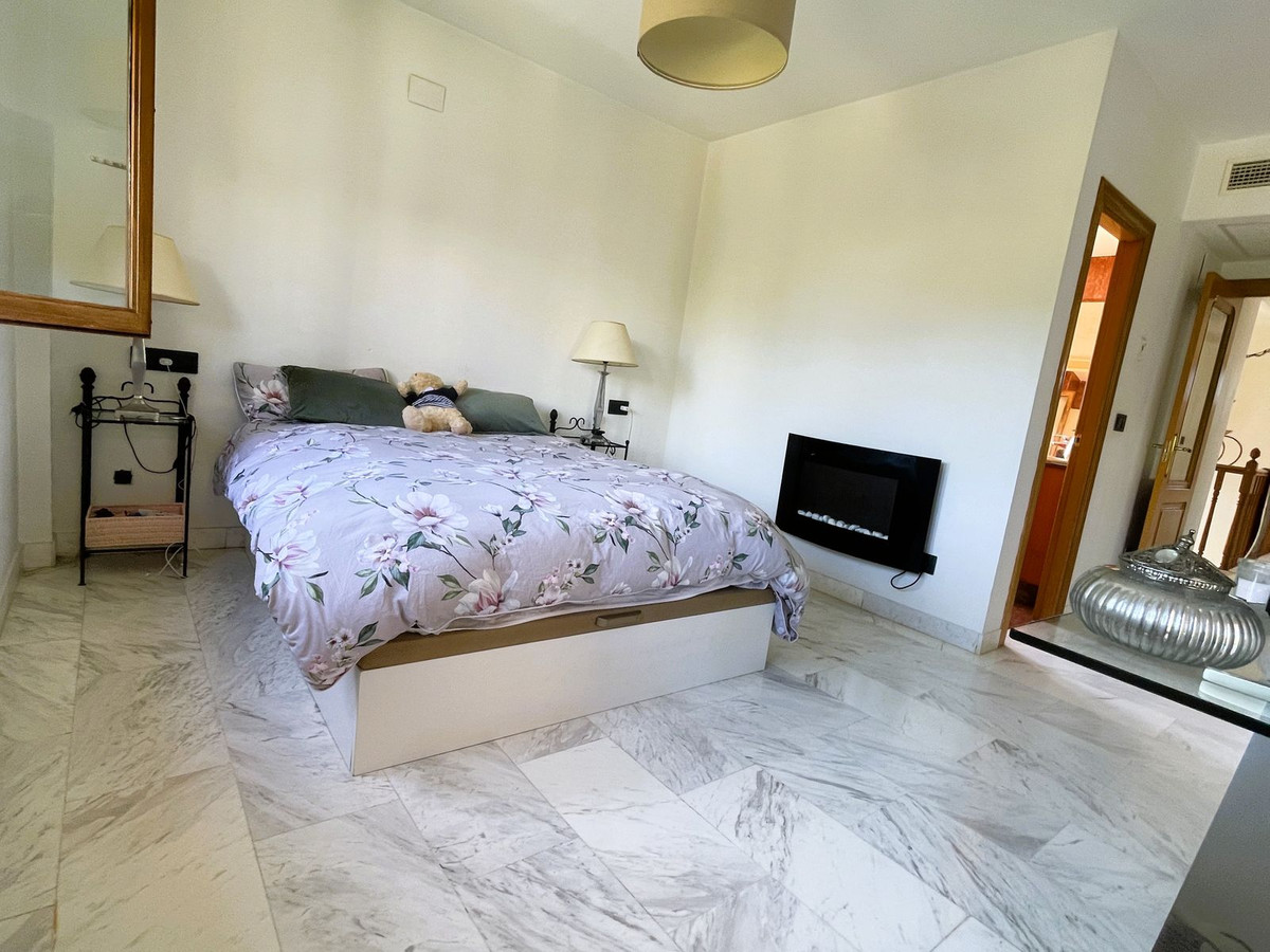 4 Bed Townhouse for sale in Calahonda Costa Del Sol, Málaga, Spain
