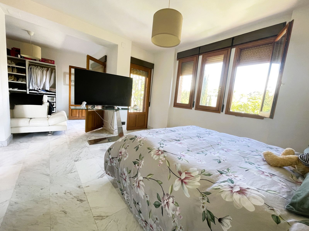 4 Bed Townhouse for sale in Calahonda Costa Del Sol, Málaga, Spain
