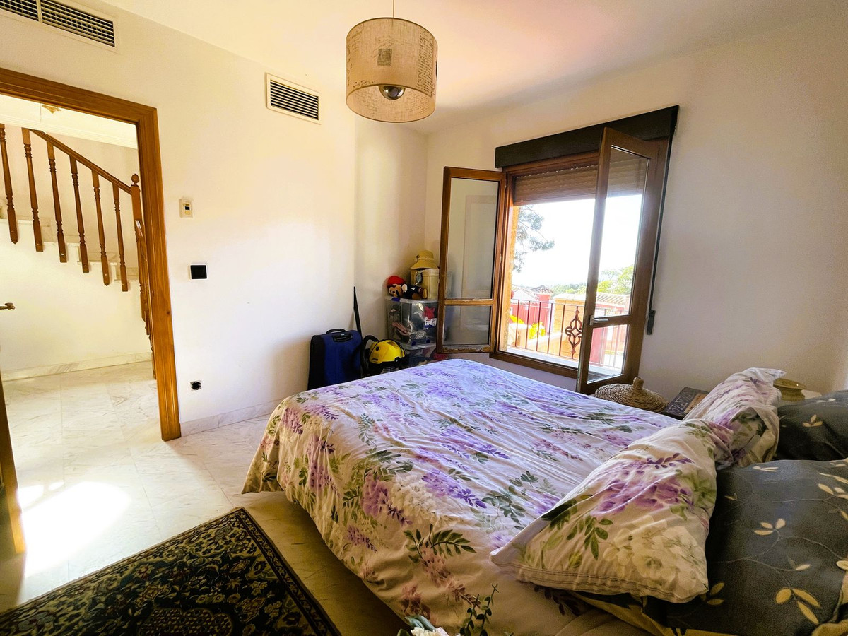 4 Bed Townhouse for sale in Calahonda Costa Del Sol, Málaga, Spain