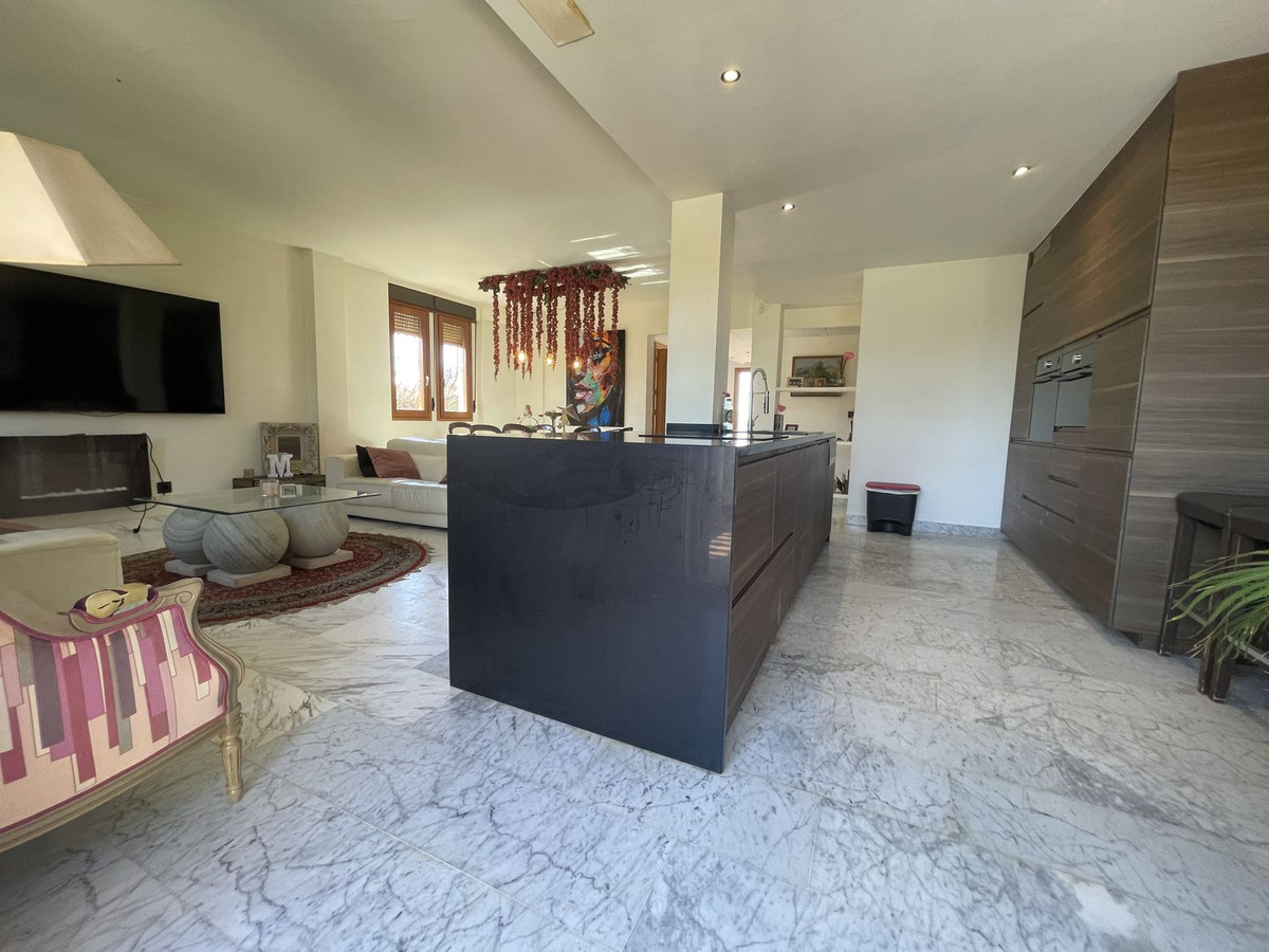 4 Bed Townhouse for sale in Calahonda Costa Del Sol, Málaga, Spain