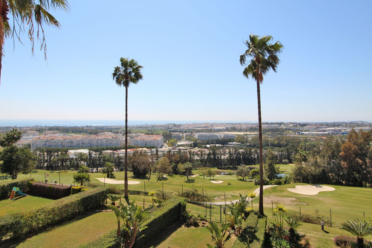 3 Bed Apartment for sale in Nueva Andalucía Costa Del Sol, Málaga, Spain