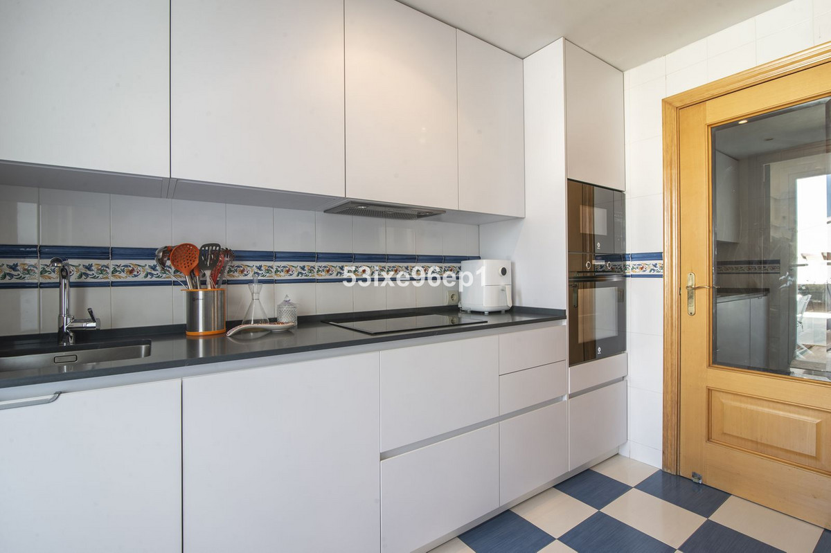 3 Bed Apartment for sale in Selwo Costa Del Sol, Málaga, Spain