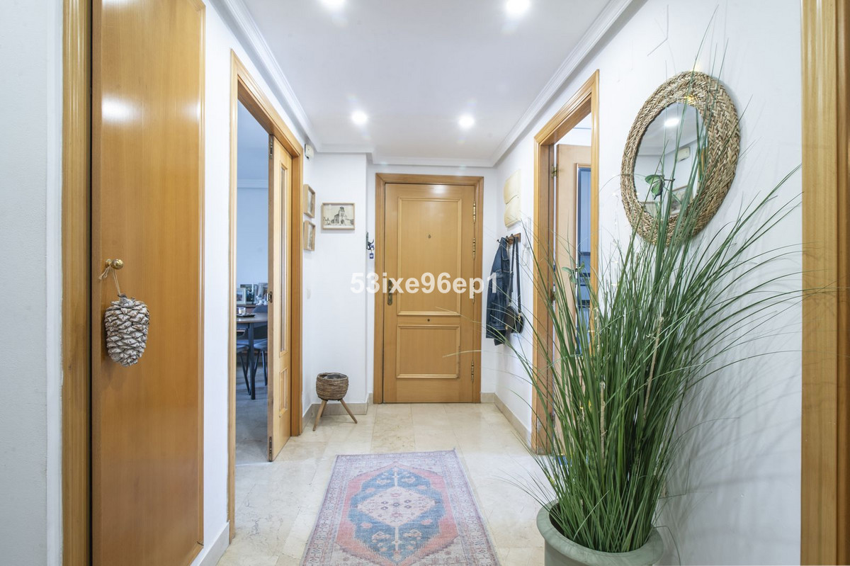 3 Bed Apartment for sale in Selwo Costa Del Sol, Málaga, Spain