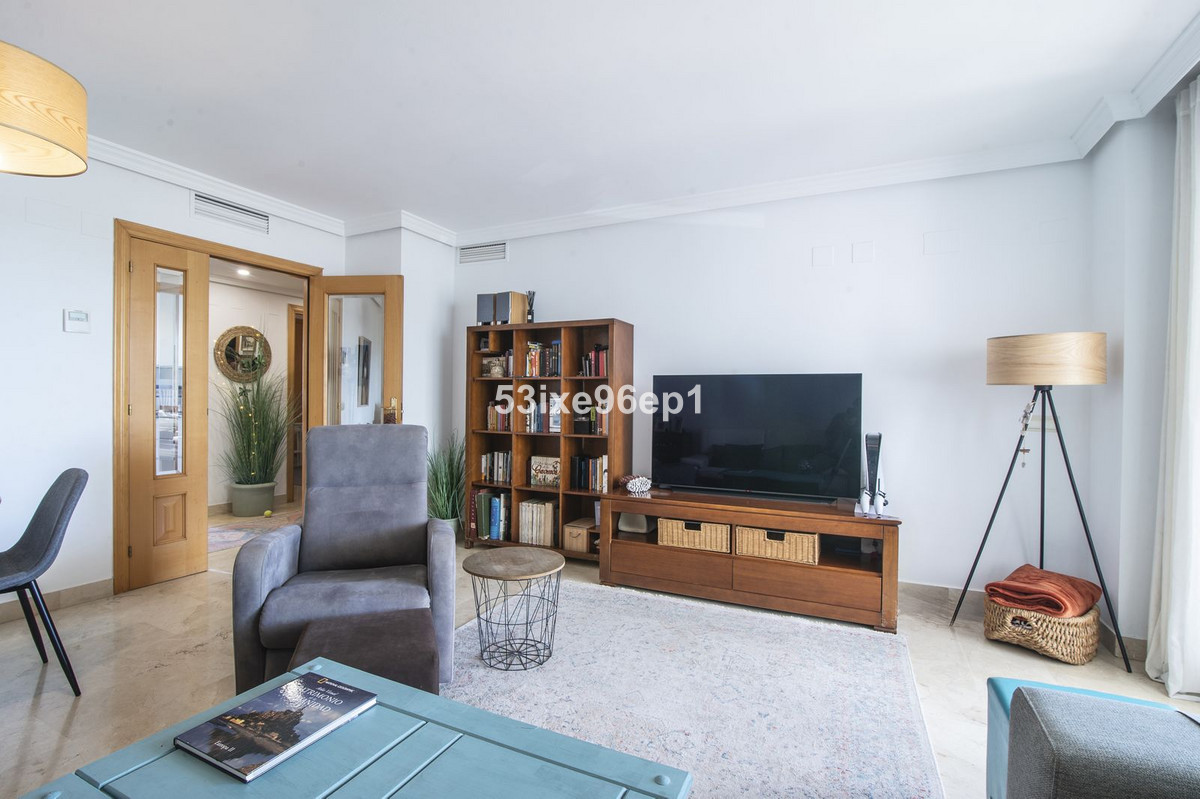 3 Bed Apartment for sale in Selwo Costa Del Sol, Málaga, Spain