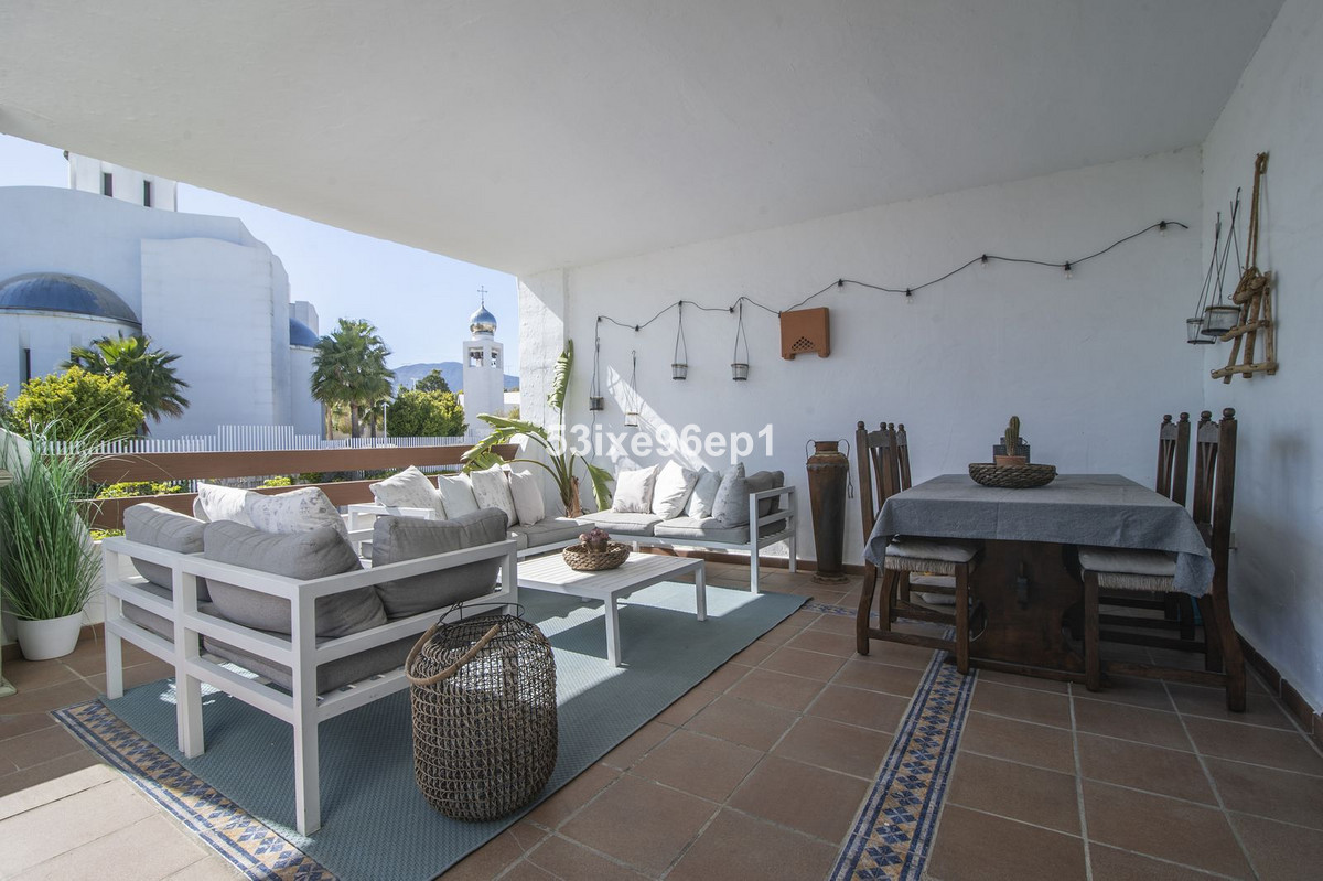 3 Bed Apartment for sale in Selwo Costa Del Sol, Málaga, Spain