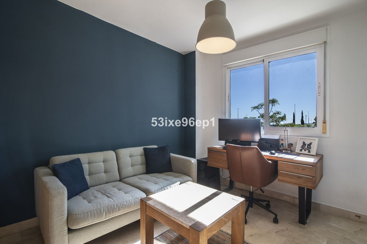 3 Bed Apartment for sale in Selwo Costa Del Sol, Málaga, Spain