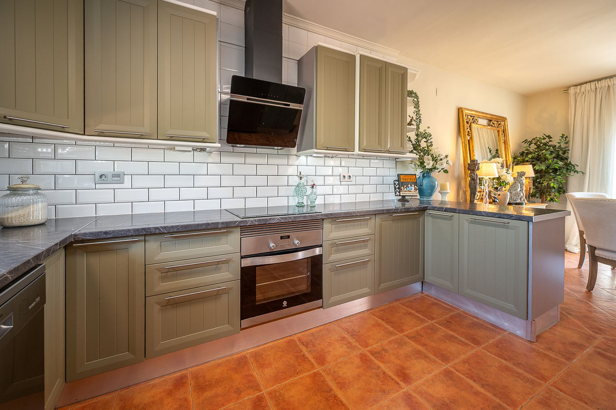 3 Bed Townhouse for sale in Coín Costa Del Sol, Málaga, Spain