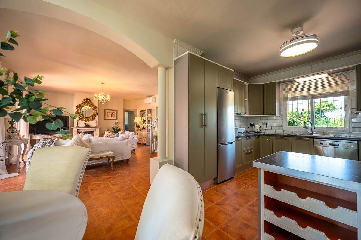 3 Bed Townhouse for sale in Coín Costa Del Sol, Málaga, Spain