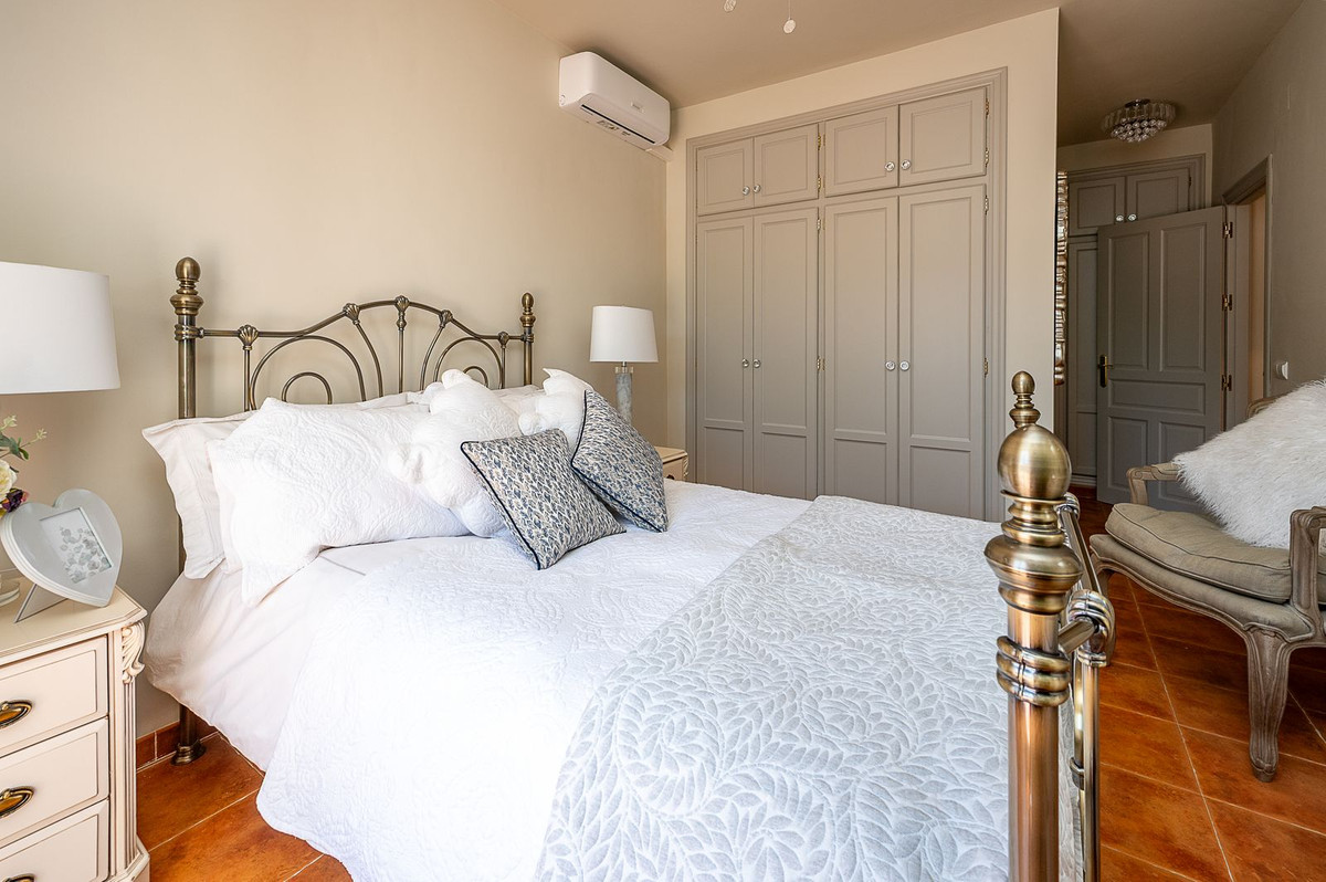 3 Bed Townhouse for sale in Coín Costa Del Sol, Málaga, Spain