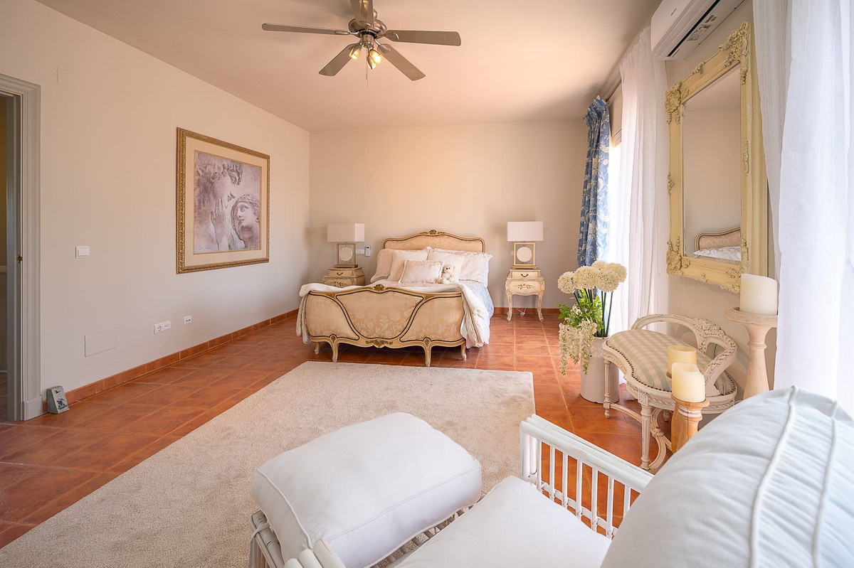 3 Bed Townhouse for sale in Coín Costa Del Sol, Málaga, Spain