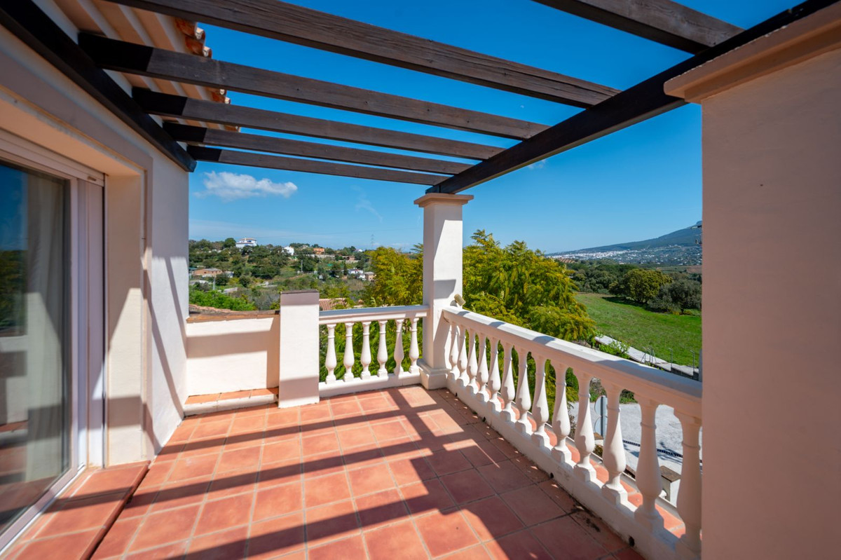 3 Bed Townhouse for sale in Coín Costa Del Sol, Málaga, Spain