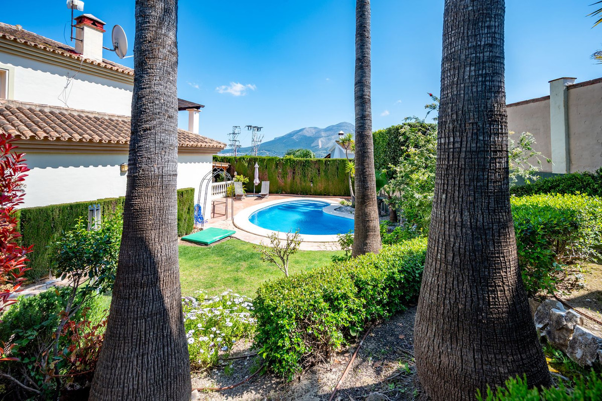 3 Bed Townhouse for sale in Coín Costa Del Sol, Málaga, Spain