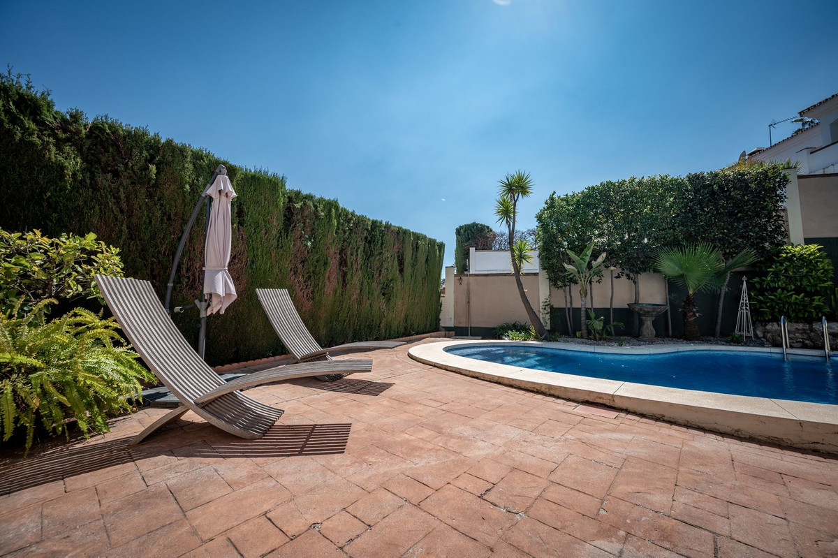 3 Bed Townhouse for sale in Coín Costa Del Sol, Málaga, Spain