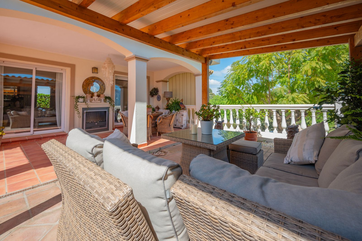 3 Bed Townhouse for sale in Coín Costa Del Sol, Málaga, Spain