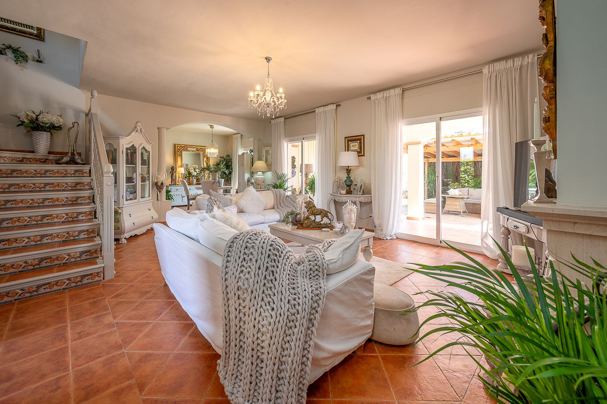 3 Bed Townhouse for sale in Coín Costa Del Sol, Málaga, Spain